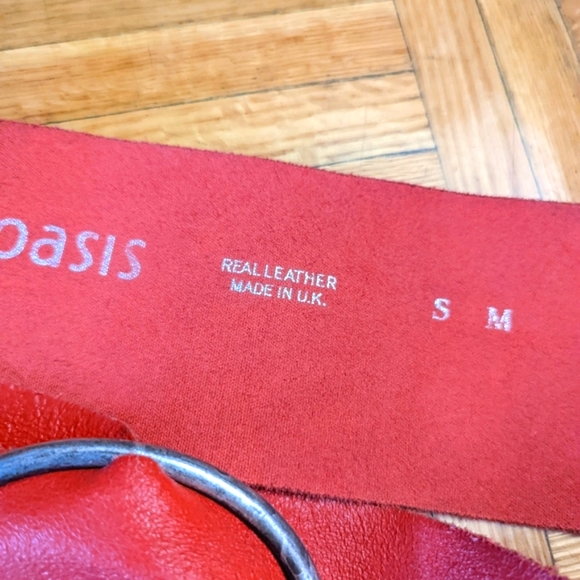 Red Leather Wide Belt - Picture 3 of 5